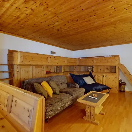 Abitaziun Ruinatsch 22 - *